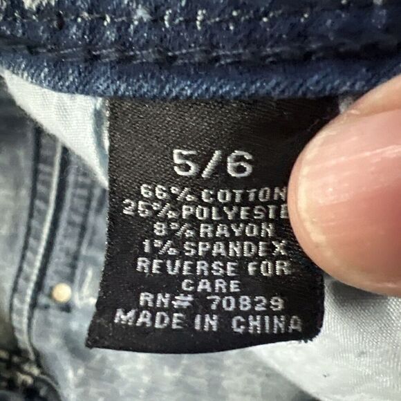 NWT New Rue 21 Shorts 5/6 Distressed Acid Wash Jean Denim 2.5 “ Inseam - Picture 7 of 8